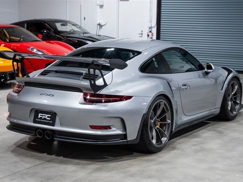 Used 2016 Porsche 911 GT3 RS RWD image 6