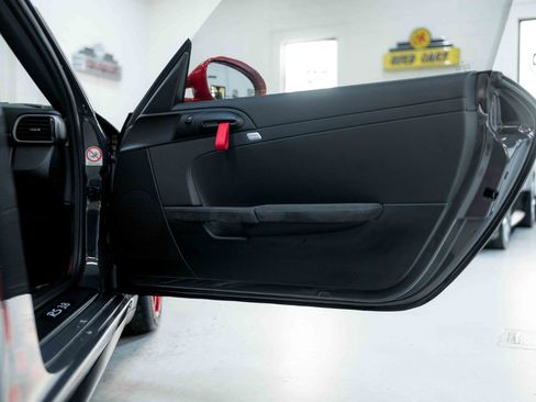 Used 2011 Porsche 911 GT3 RS image 47