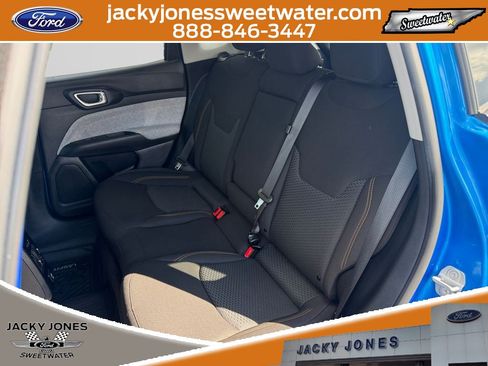 Used 2022 Jeep Compass Sport FWD image 13