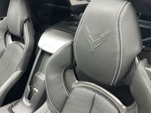 Used 2024 Chevrolet Corvette Stingray Preferred Cpe w/ Z51 Performance Package RWD image 17