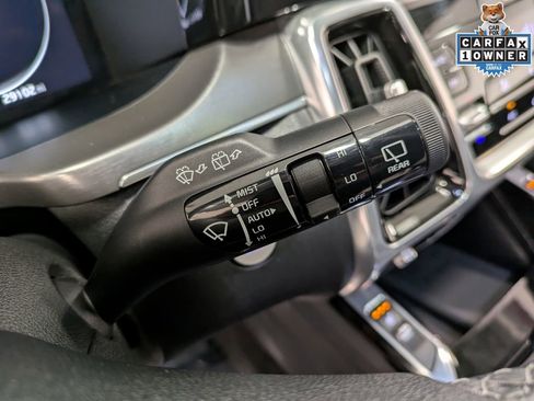 Used 2023 Kia Sorento SX AWD/4WD image 18