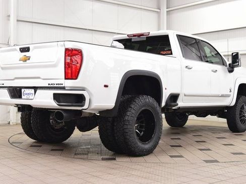 New 2026 Chevrolet Silverado 3500 High Country w/ High Country Premium Package image 8