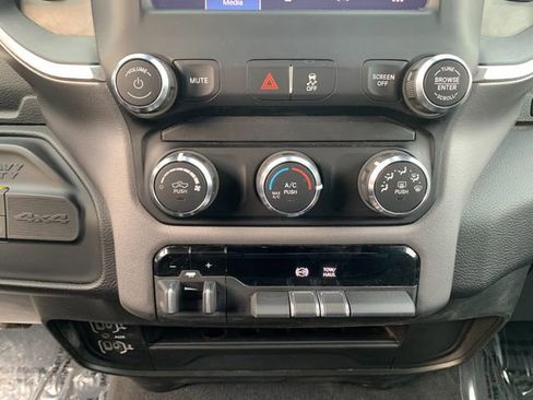 Used 2024 RAM 2500 Big Horn image 22