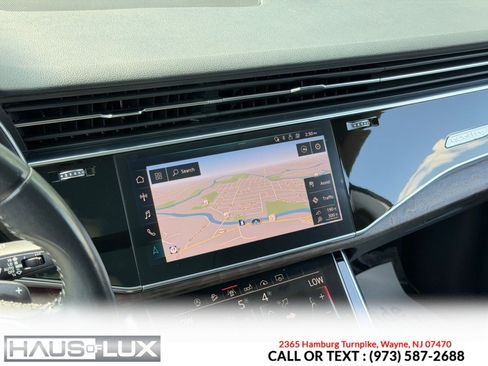 Used 2019 Audi Q8 Premium Plus w/ Premium Plus AWD/4WD image 30