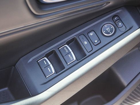 Certified 2023 Honda Accord EX image 21