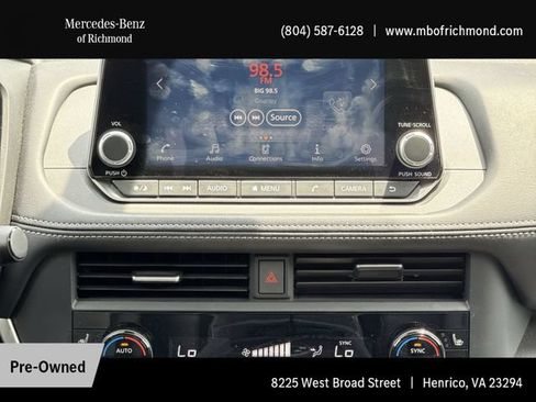 Used 2025 Nissan Rogue SV w/ SV Premium Package AWD/4WD image 19