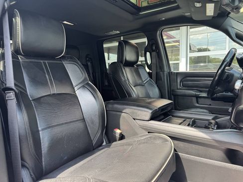 Used 2022 RAM 3500 Limited AWD/4WD image 36
