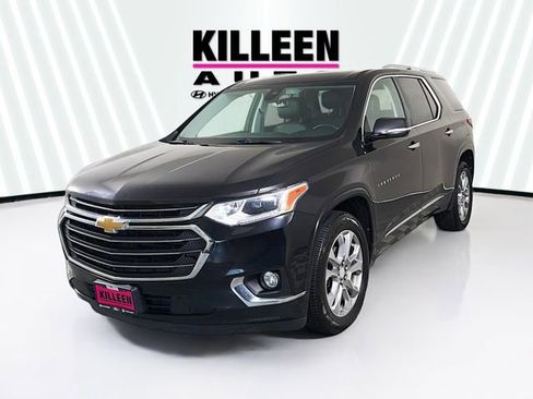 Used 2018 Chevrolet Traverse Premier w/ Driver Confidence II Package FWD image 3