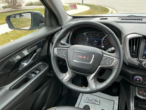 Used 2024 GMC Terrain AT4 image 21