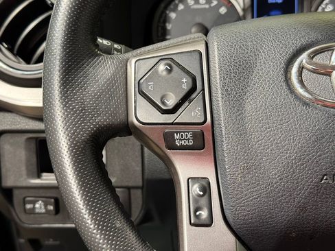 Used 2019 Toyota Tacoma SR5 image 21