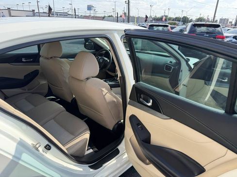 Used 2016 Nissan Maxima 3.5 S FWD image 8