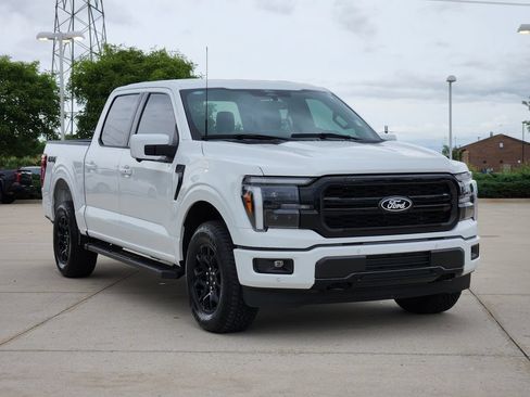 Used 2025 Ford F150 Lariat AWD/4WD image 3