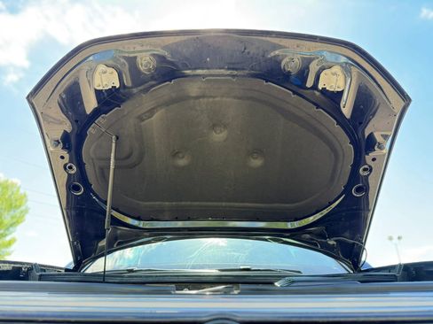 Used 2024 Volkswagen Atlas Cross Sport SE image 3