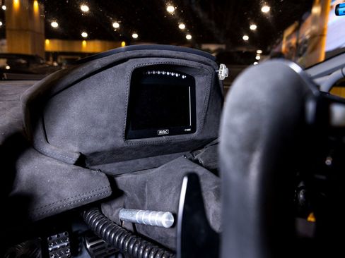 Used 2023 Lamborghini Huracan EVO image 11