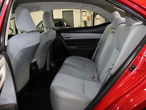 Used 2015 Toyota Corolla LE FWD image 23