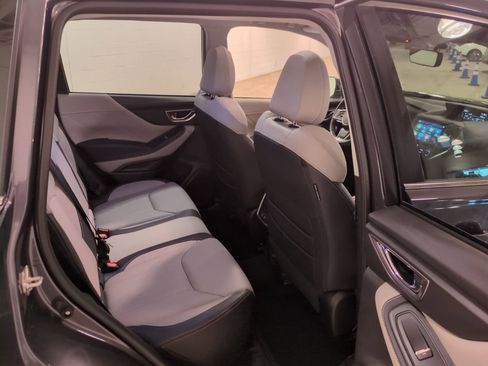 Used 2023 Subaru Forester Limited image 13