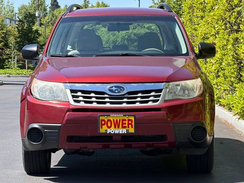 Used 2012 Subaru Forester 2.5X w/ Alloy Wheel Pkg AWD/4WD image 9