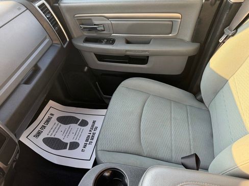 Used 2017 RAM 1500 Classic SLT AWD/4WD image 23