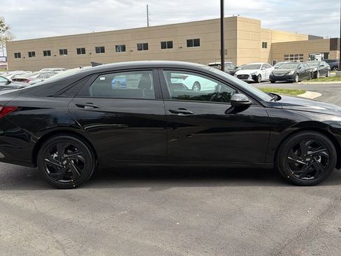 New 2026 Hyundai Elantra Sport FWD image 5