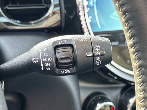 Used 2023 MINI Cooper 2-Door Hardtop image 19