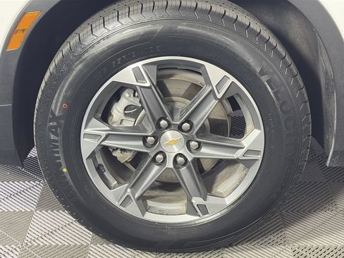 Used 2025 Chevrolet Blazer LT FWD image 10