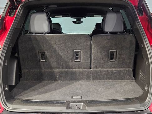Used 2024 Buick Enclave Premium image 18