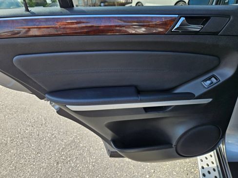 Used 2010 Mercedes-Benz ML 350 4MATIC image 15