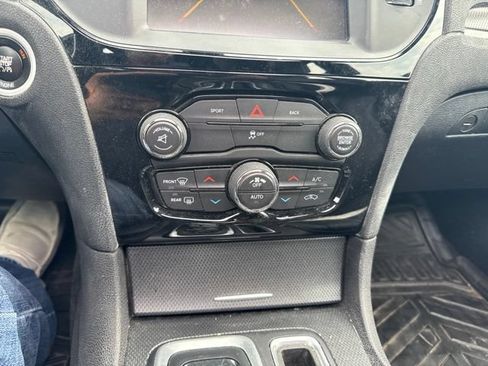 Used 2015 Chrysler 300 S AWD/4WD image 29