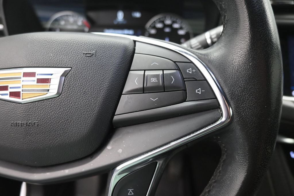 Used 2021 Cadillac XT5 Luxury FWD image 7
