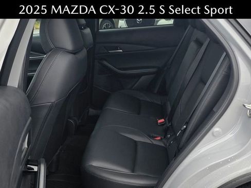 New 2025 MAZDA CX-30 AWD 2.5 S w/ Select Sport Pkg image 19