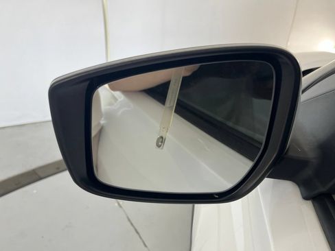 Used 2024 Nissan Kicks SV FWD image 38