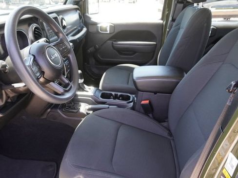 Used 2022 Jeep Wrangler Unlimited Sport AWD/4WD image 18