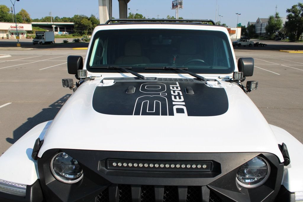 Used 2023 Jeep Gladiator Sport AWD/4WD image 5
