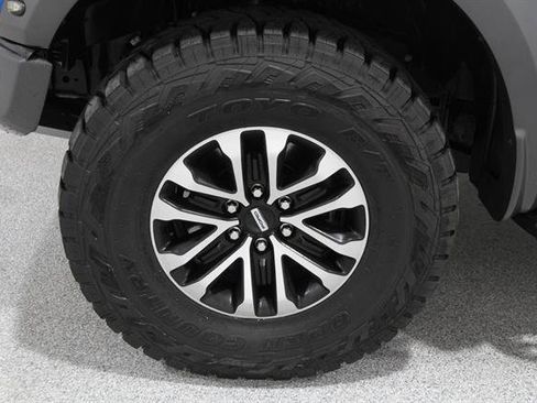 Used 2020 Ford F150 Raptor w/ Equipment Group 802A Luxury image 26