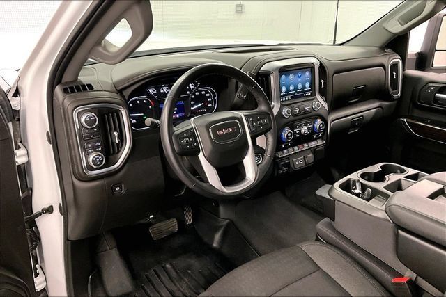 Used 2022 GMC Sierra 3500 SLE w/ SLE Convenience Package AWD/4WD image 15