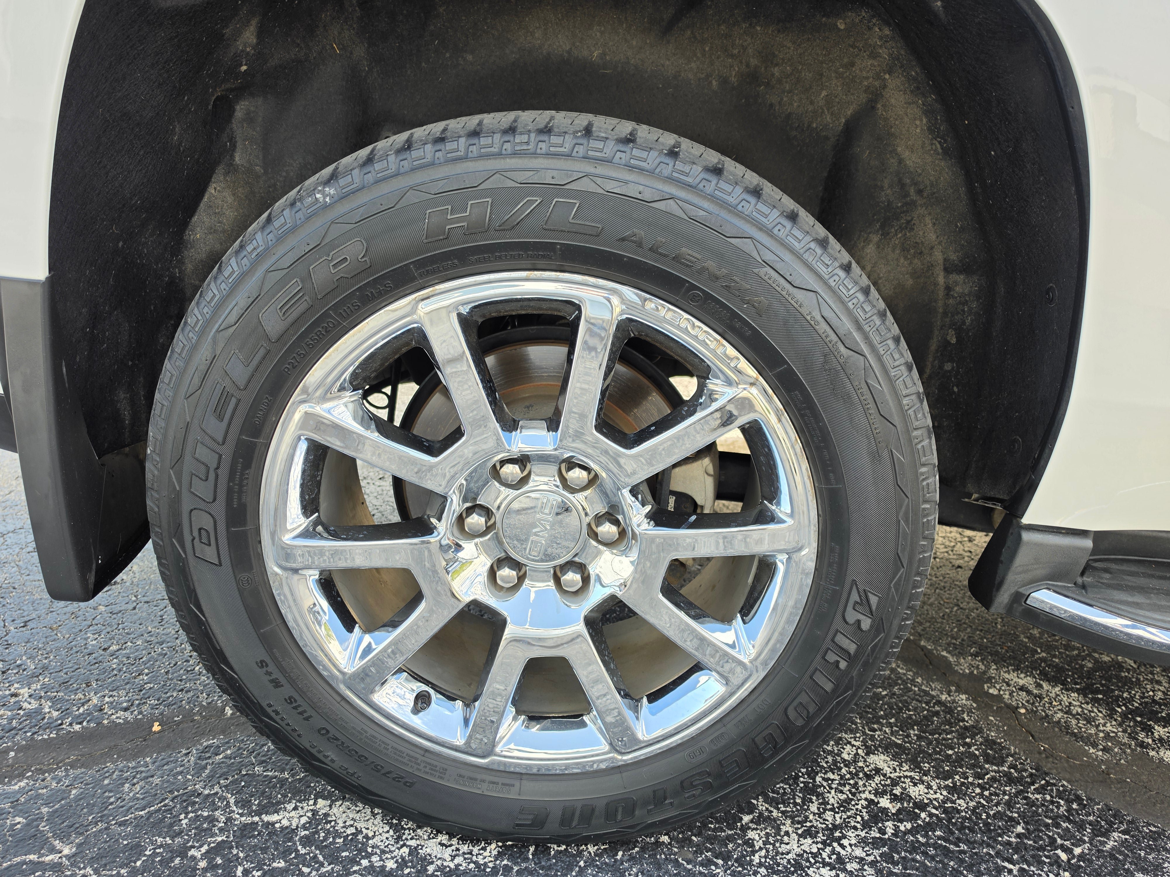 Used 2016 GMC Yukon Denali AWD/4WD image 17