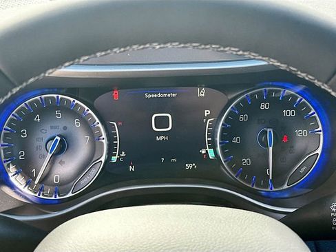 New 2026 Chrysler Pacifica Select FWD image 13