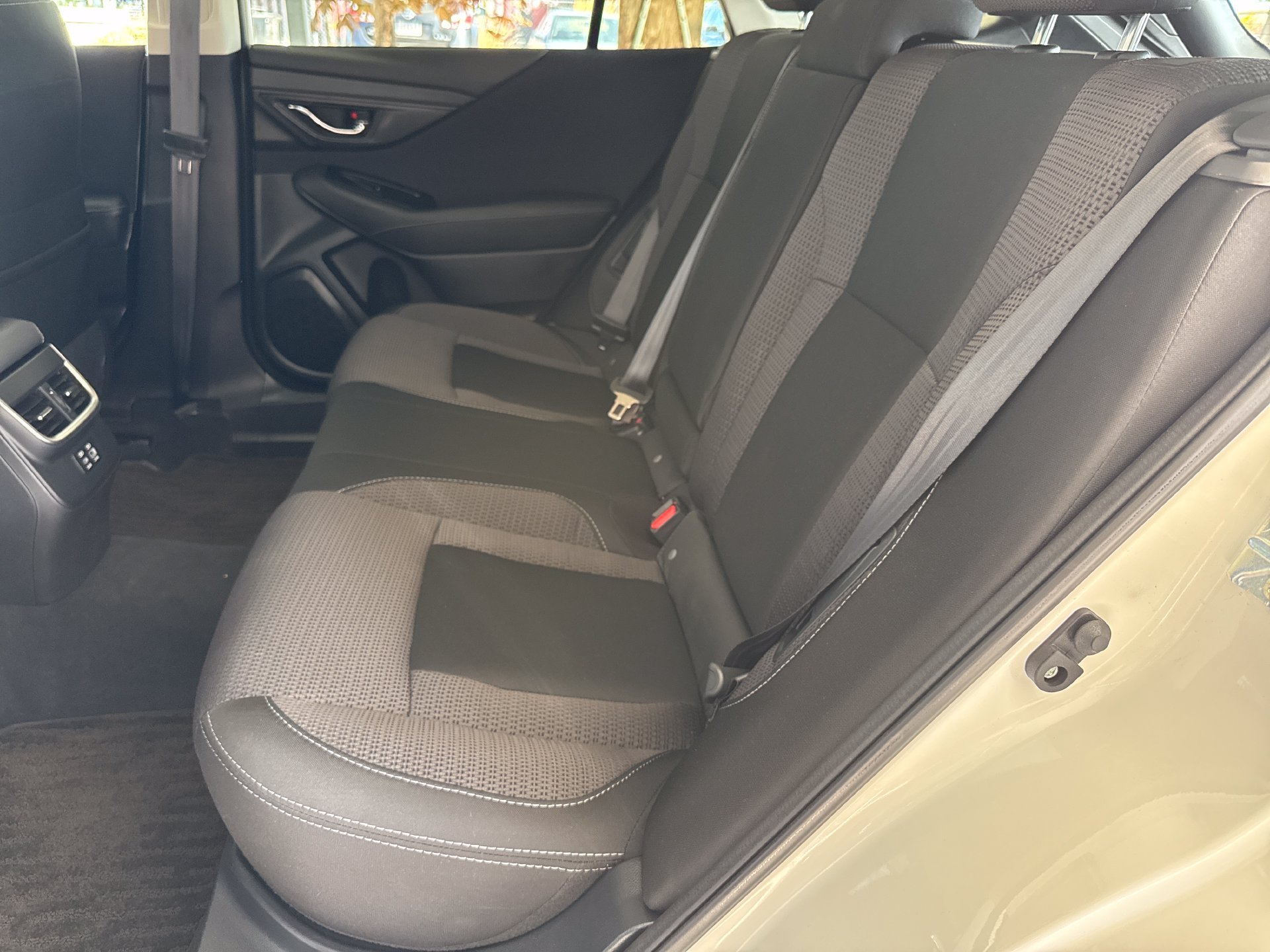 Used 2024 Subaru Outback Premium AWD/4WD image 20