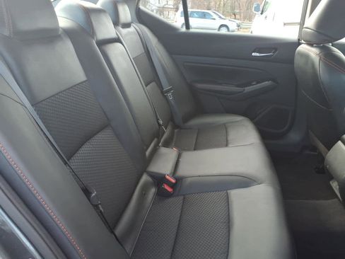 Used 2024 Nissan Altima 2.5 SR image 21