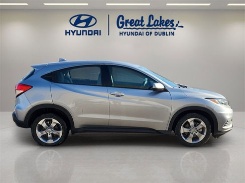 Used 2019 Honda HR-V LX image 6