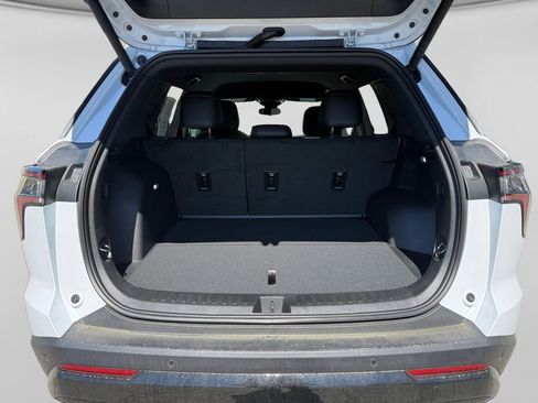 Used 2026 Chevrolet Equinox RS w/ Convenience Package III image 19