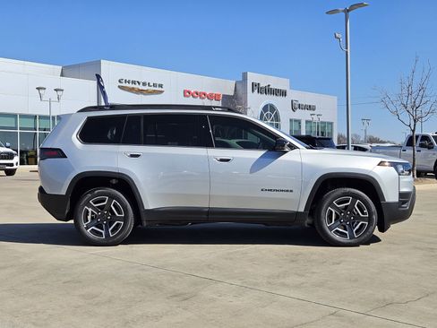 New 2026 Jeep Cherokee Limited image 7