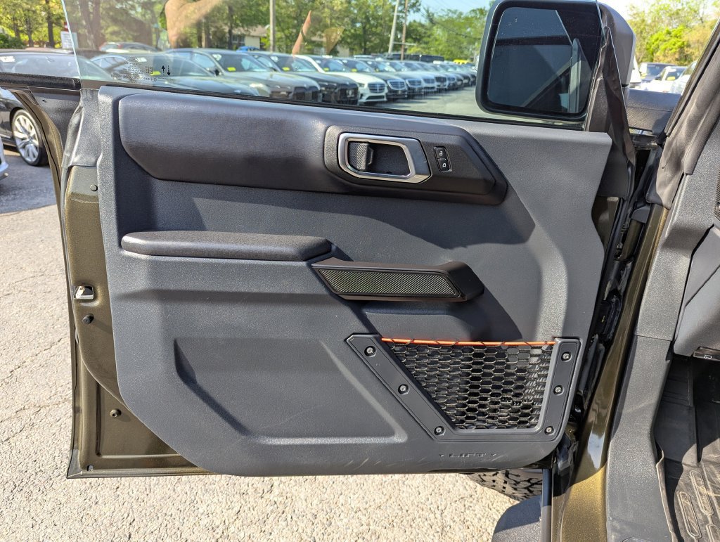 Used 2025 Ford Bronco Raptor AWD/4WD image 16