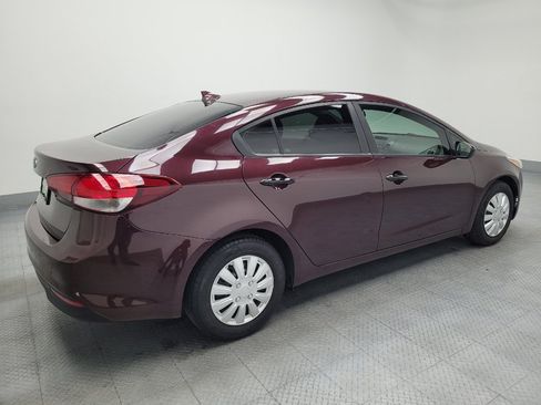 Used 2017 Kia Forte LX FWD image 10