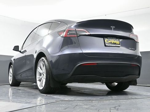 Used 2023 Tesla Model Y Long Range image 54