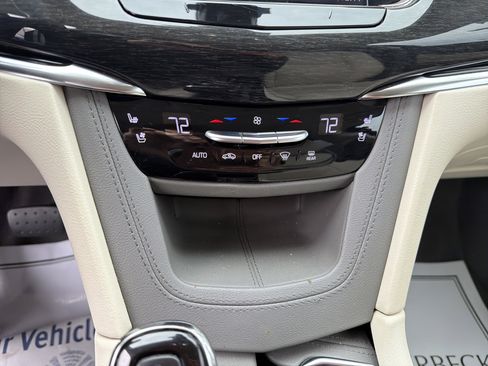 Used 2020 Cadillac XT6 Premium Luxury image 15