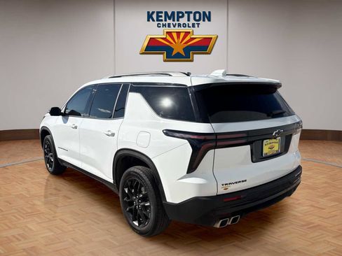 Used 2025 Chevrolet Traverse LT w/ Midnight/Sport Edition image 4