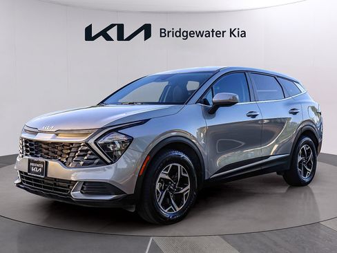 Certified 2023 Kia Sportage LX AWD/4WD image 3
