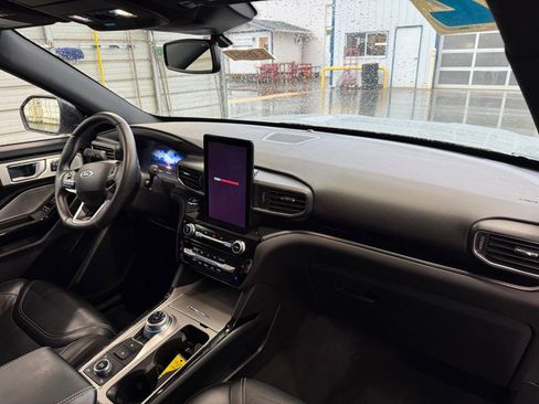 Used 2022 Ford Explorer ST w/ Equipment Group 401A image 11