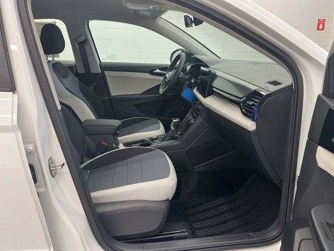 New 2026 Volkswagen Taos S image 36